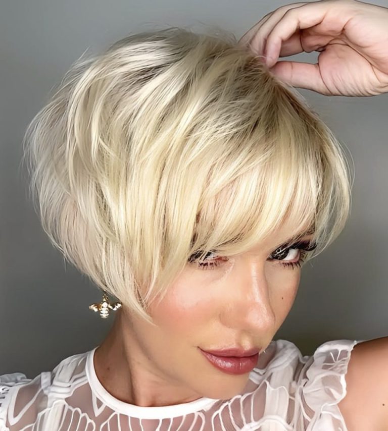 25-short-layered-bob-hairstyles-for-fine-hair